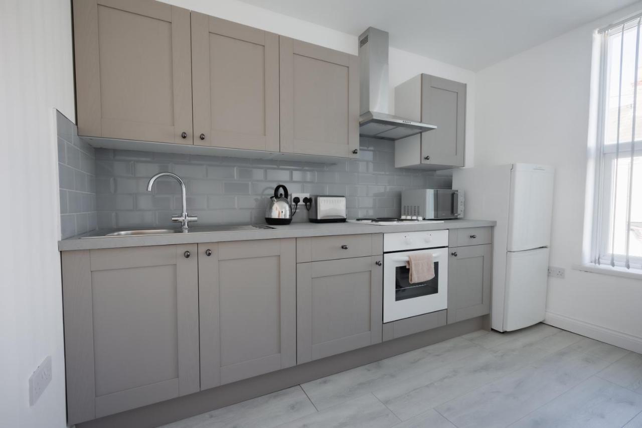 Platform Stadium Apartment With Parking Kingston upon Hull Ngoại thất bức ảnh